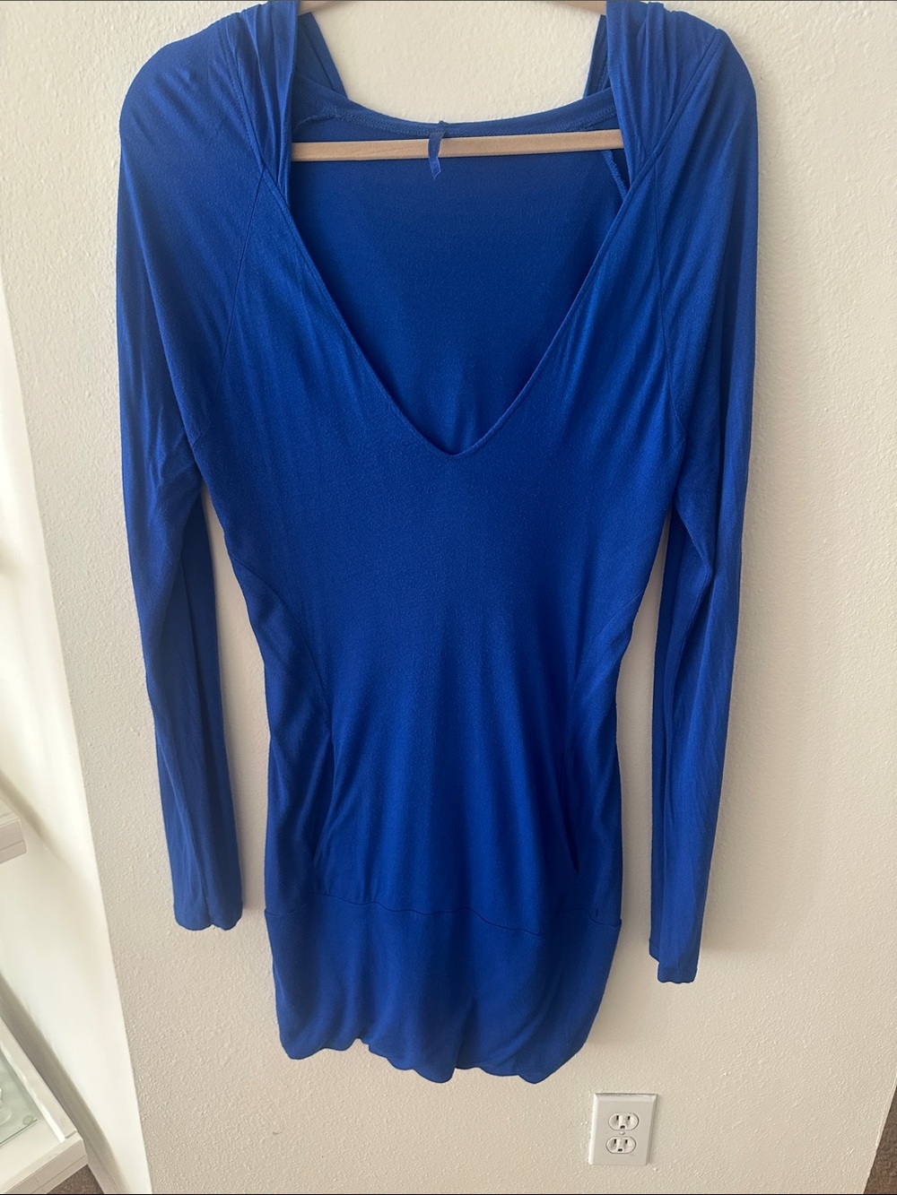 Women's Long Sleeve V-Neck Tunic in Royal Blue
